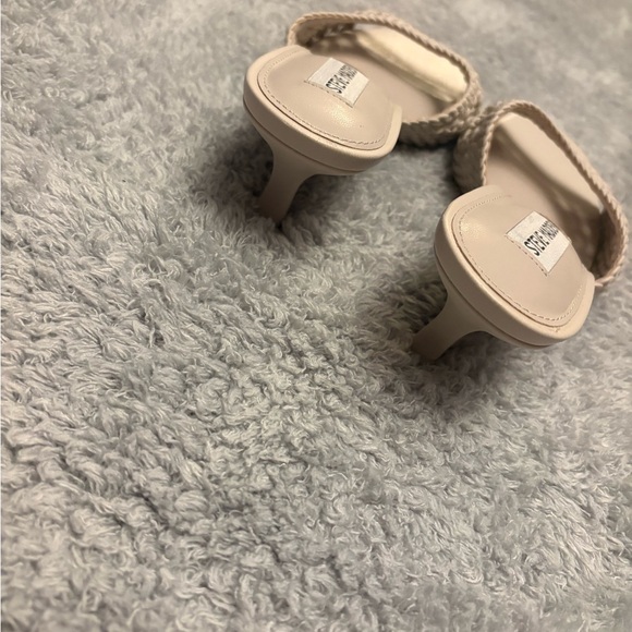 Steve Madden Kitten Heels - Picture 5 of 6